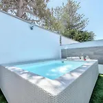 Leire Piscina Privada En 别墅